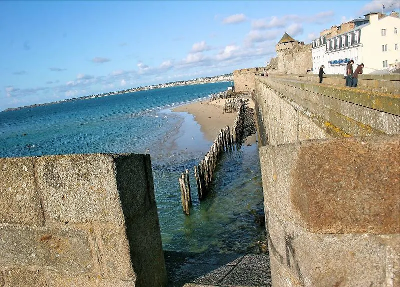 The Originals Boutique, Hôtel des Marins, Saint-Malo  Hotel